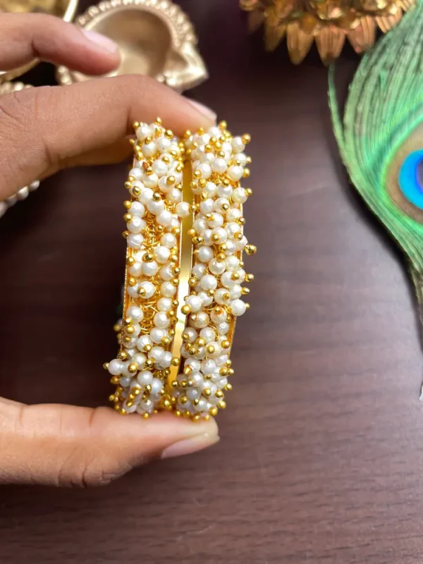 Pearls Cluster Bangle