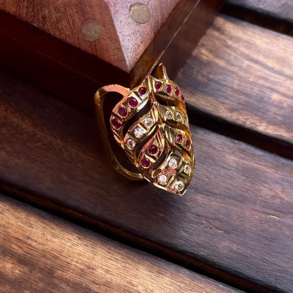 Impon Vanki Ring