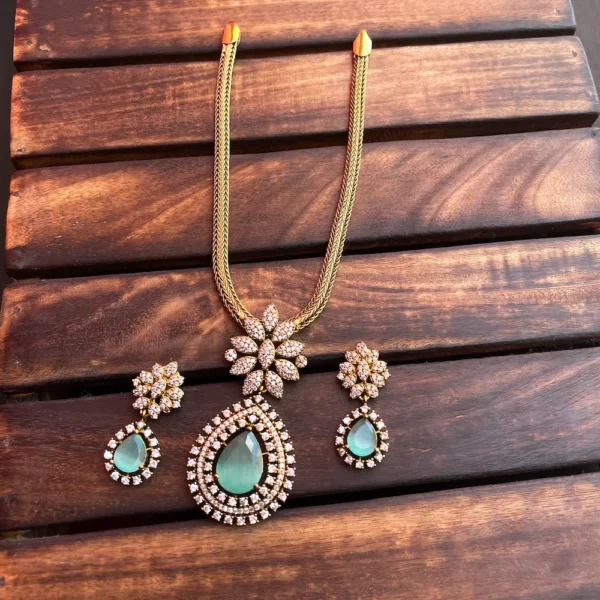 Turquoise Green Attigai Cum Neckset