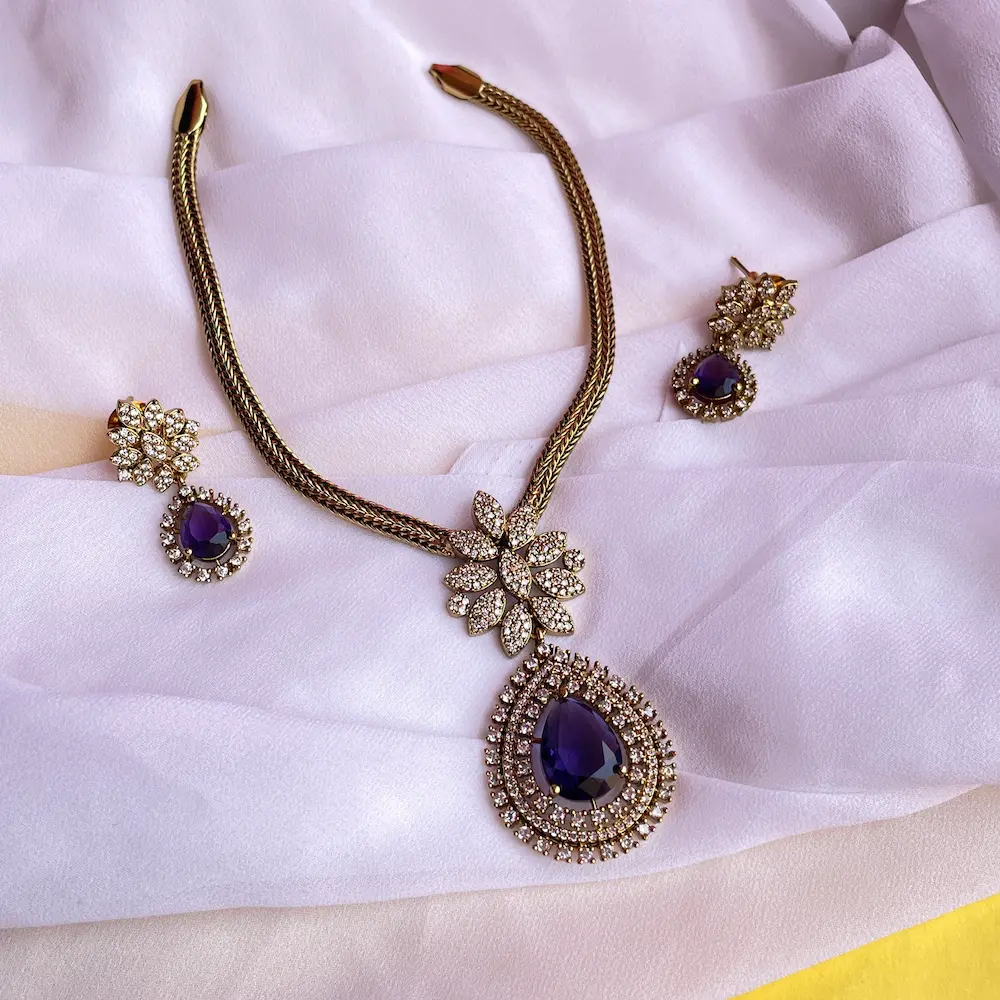 Violet Shade Neckset ( Antique Finish ) - Image 3