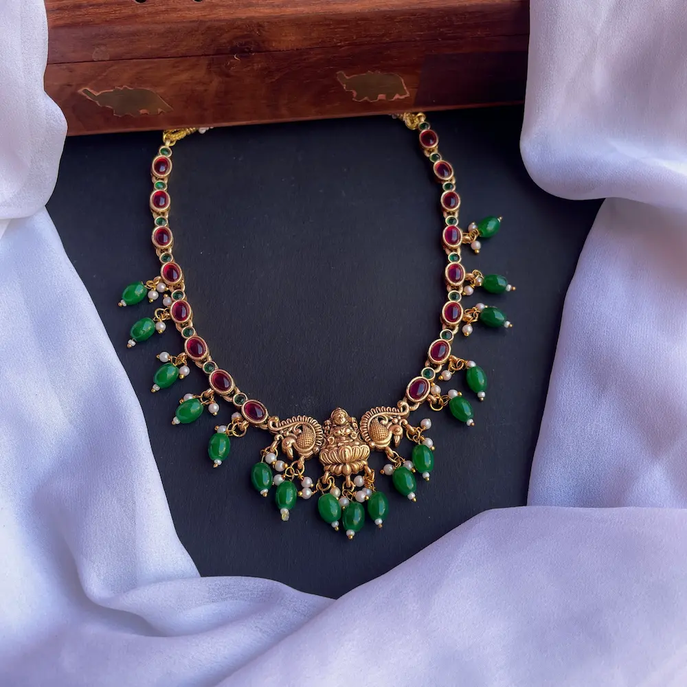 Lakshmi Matte Finish Set