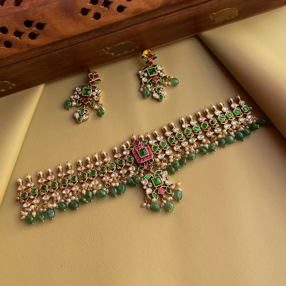 Udhaya (Premium jadau Choker)