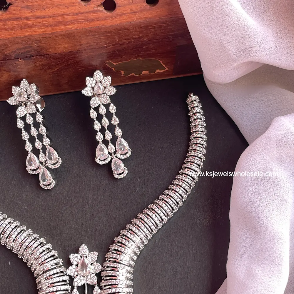 Hiral - Rhodium Finish Set - Image 3