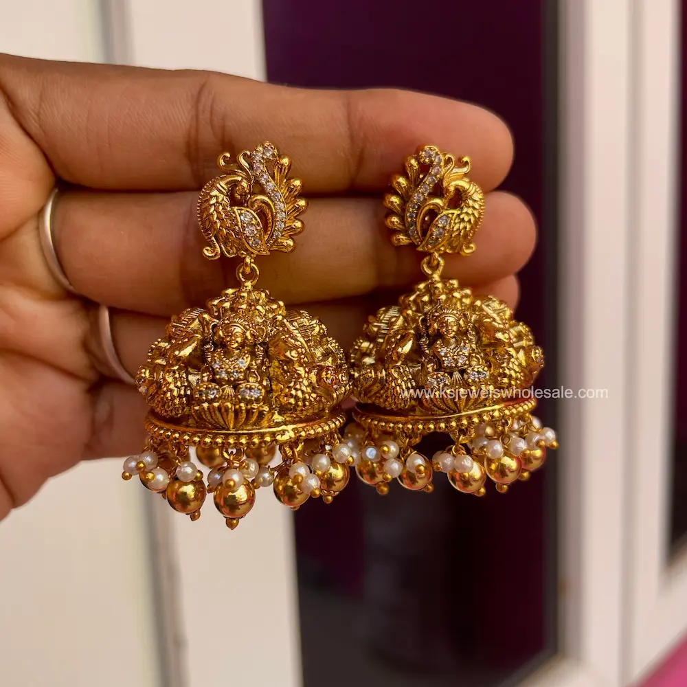Shivanya - Antique Gold Inspired Bridal Look Jumkha