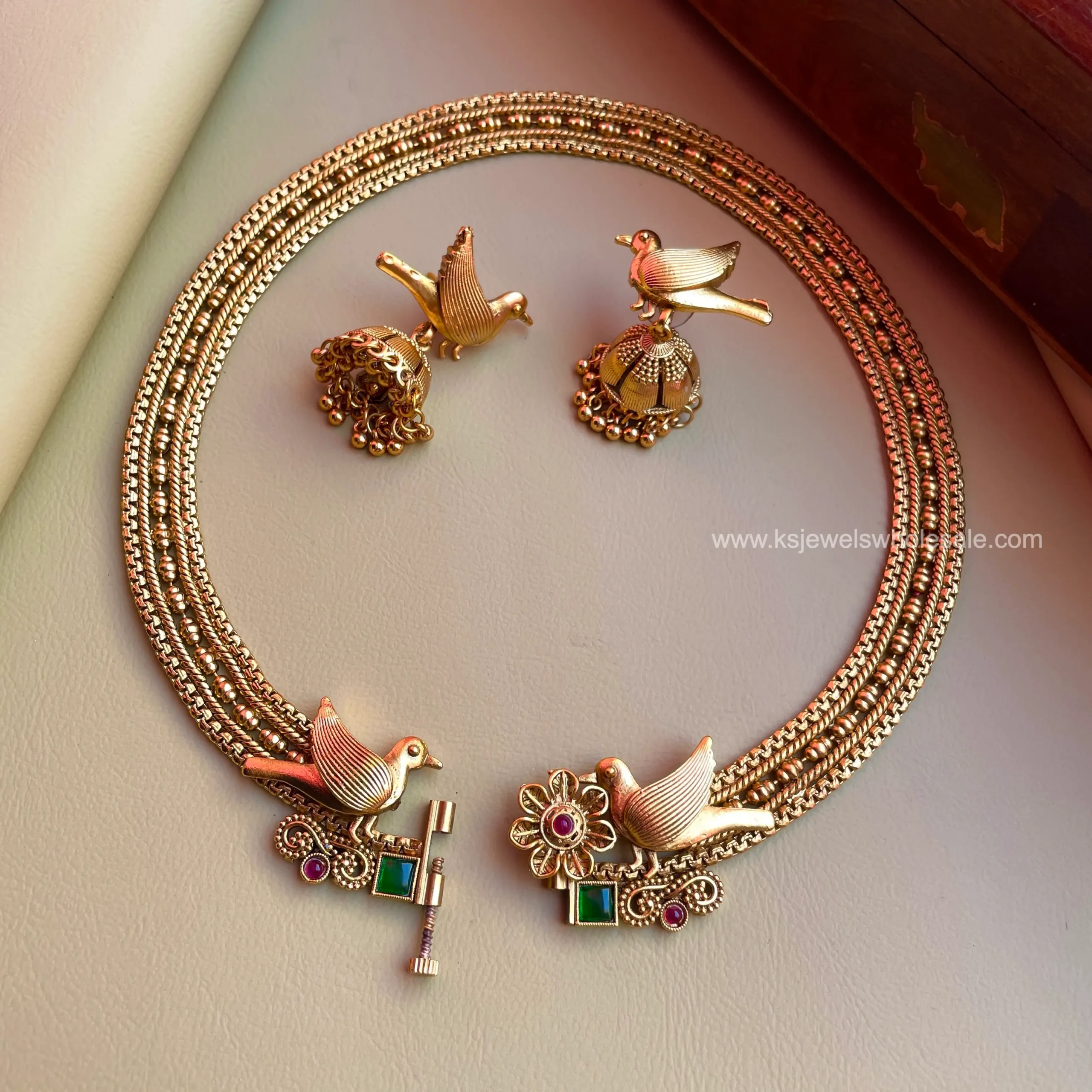 Screw Type Openable Matte Finish Kante Set