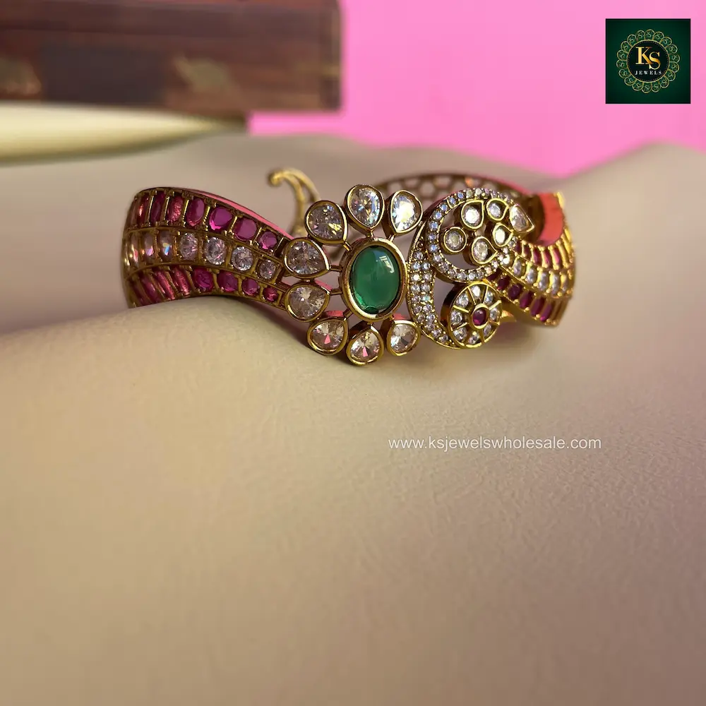 Mahika Openable Bracelet - Image 2