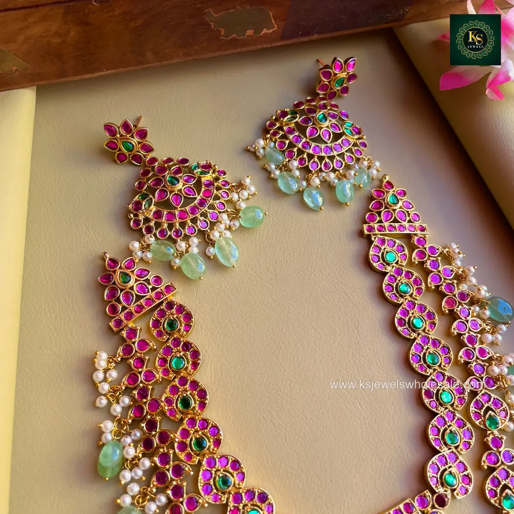 Eshwari Jadau Mid Length Haaram - Image 3