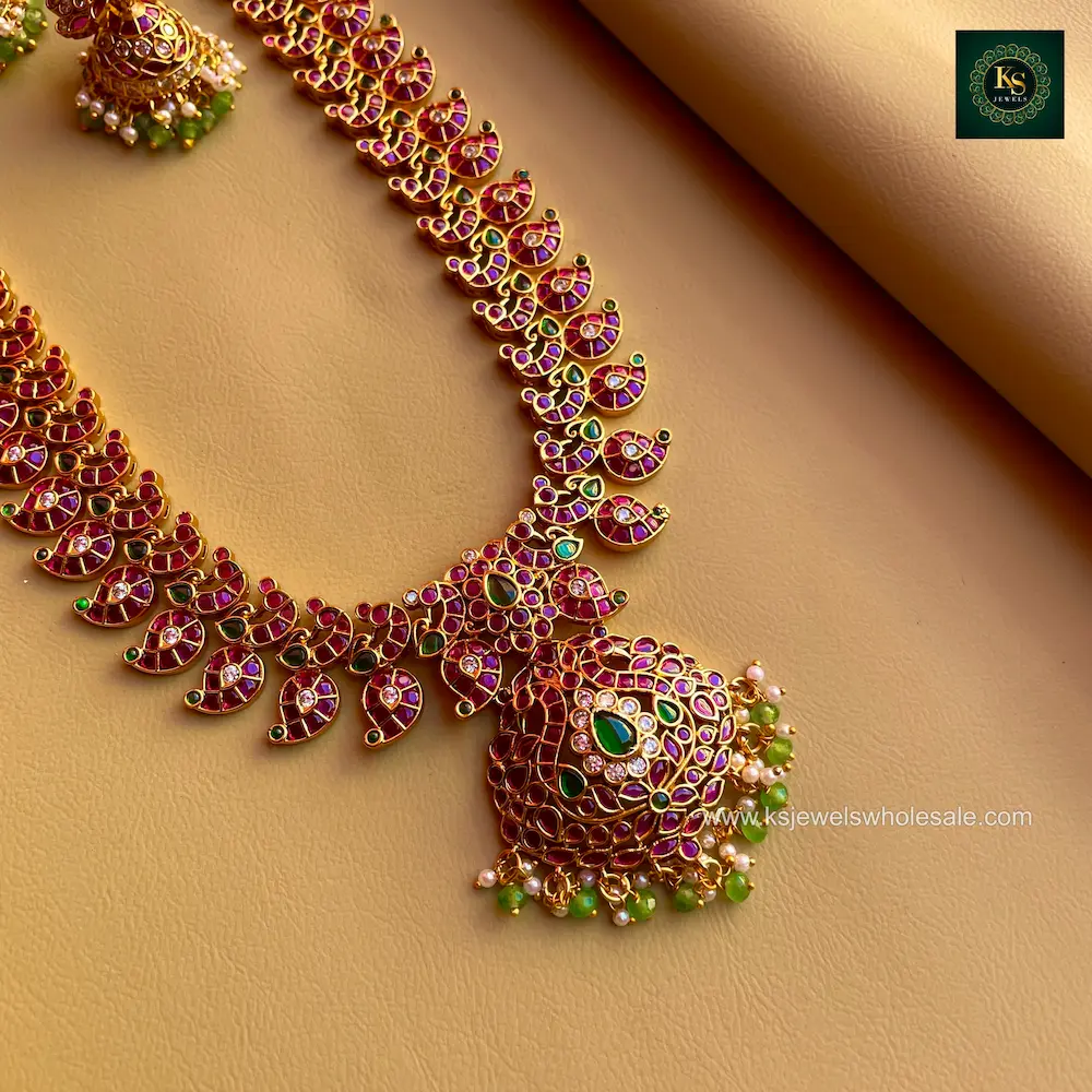 Akshara – Removable Pendent – 3 Ways Usable Haaram - Image 3