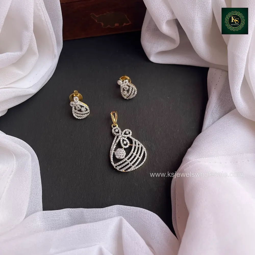 AD Pendant With Earrings